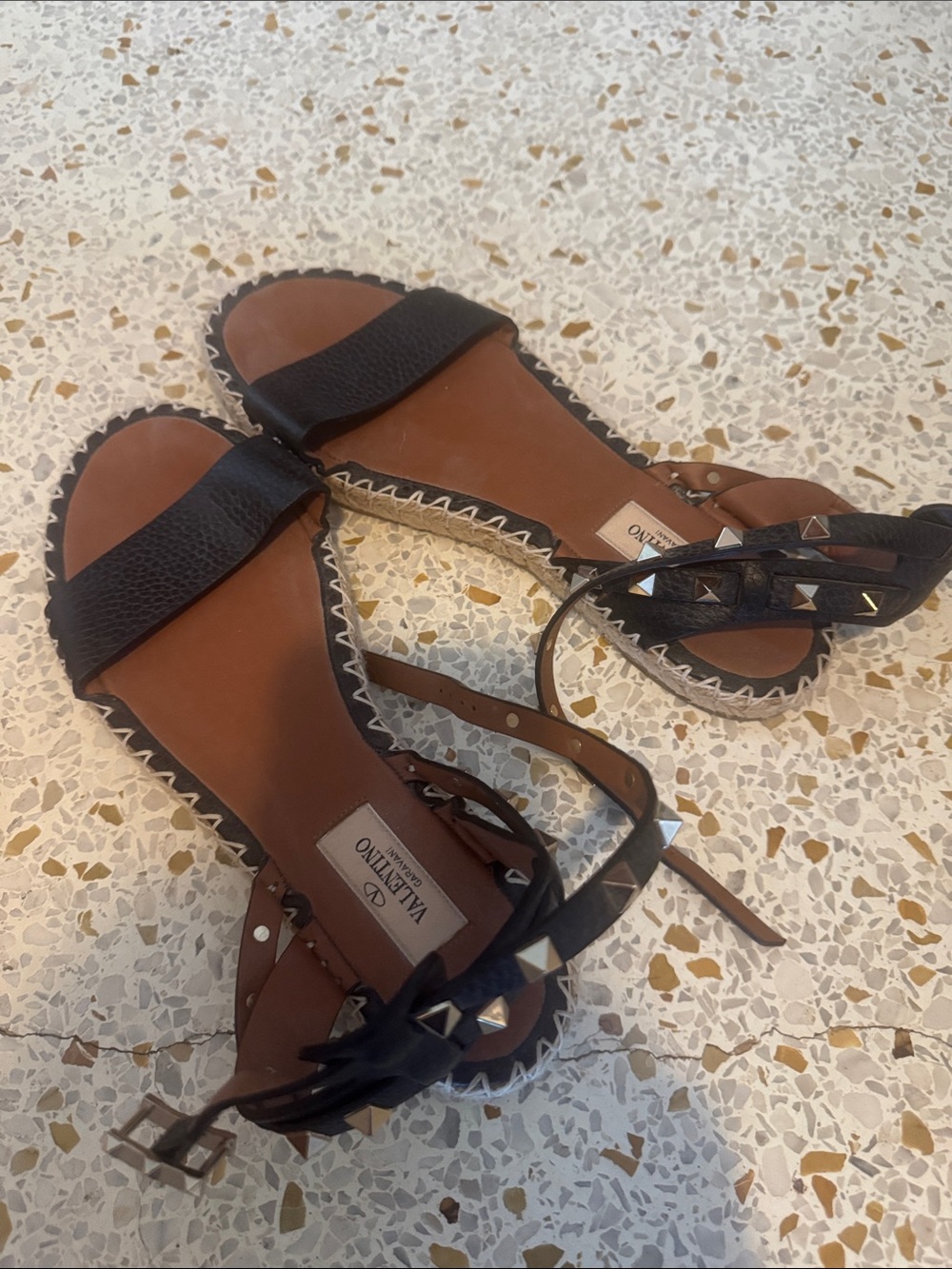 Valentino Garavani Black Leather Gladiator Flat Sandals